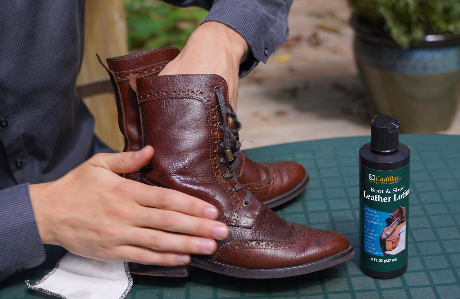 How to Polish Reptile Leather Shoes